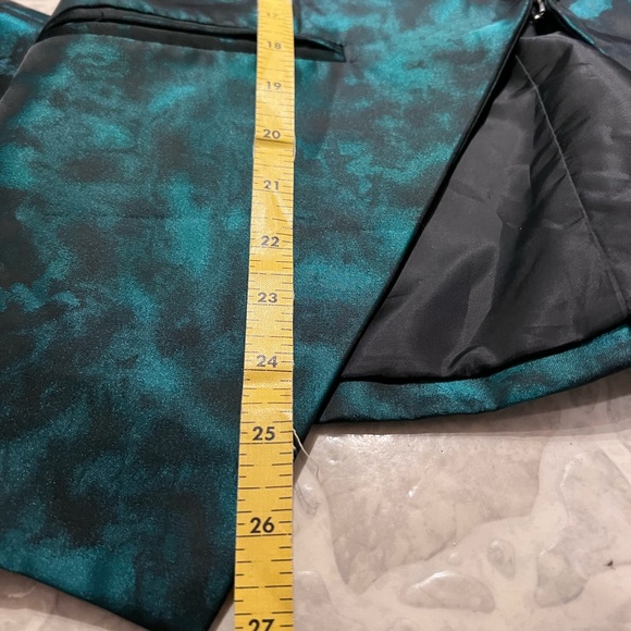 Emerald Shine Effect Blazer - Picture 9 of 11